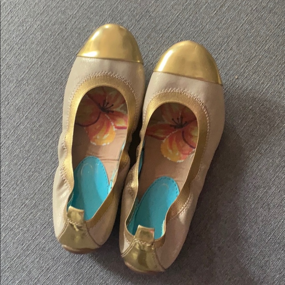 Naturalizer flats